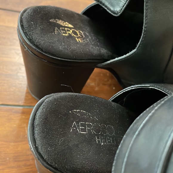 Aerosoles black leather heels (sz 7 1/2) - Picture 8 of 14